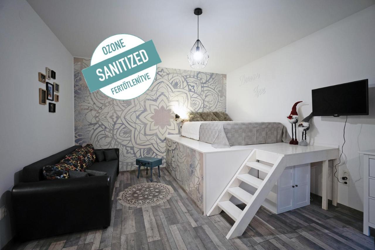Standard Apartment By Hi5 -Akacfa 57 Budapest Eksteriør bilde